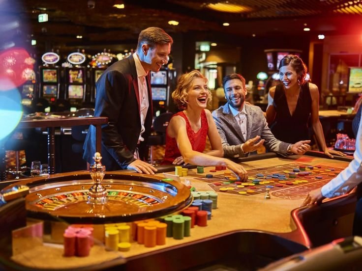 Filipino players enjoying mobile sports betting and casino entertainment on jilliasia